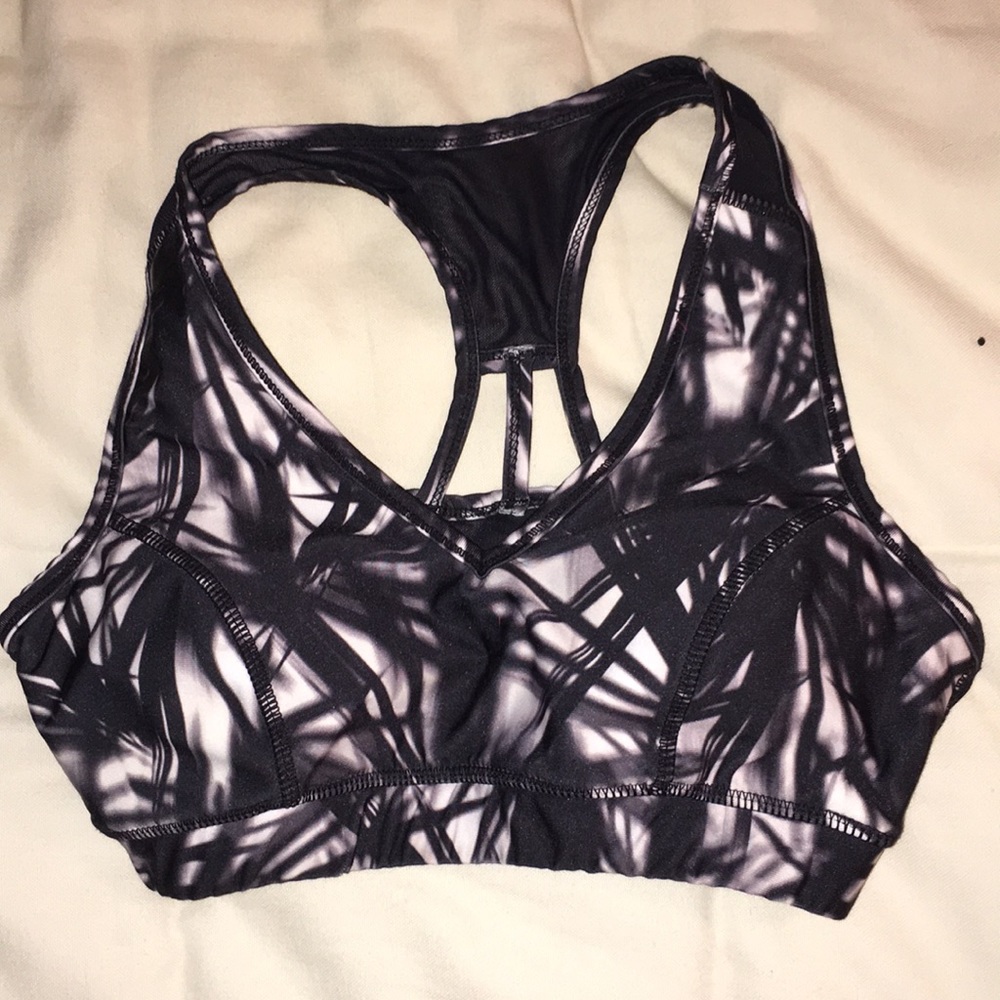 Sports bra